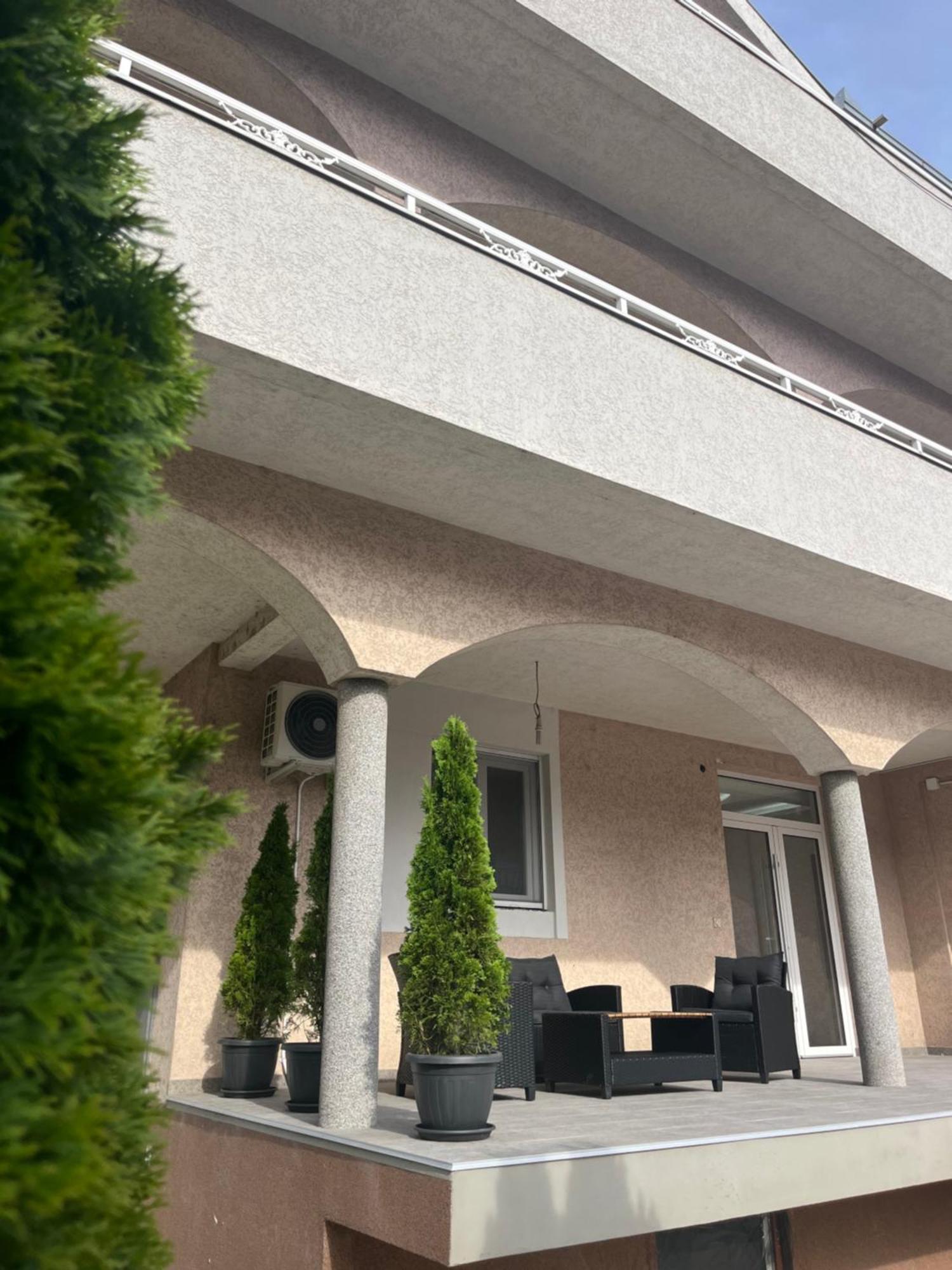 Beoair Apartments Surčin Dış mekan fotoğraf