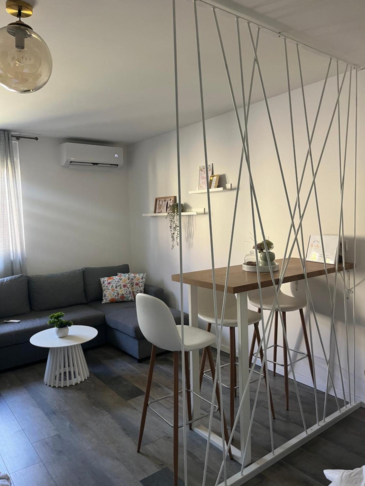 Beoair Apartments Surčin Dış mekan fotoğraf